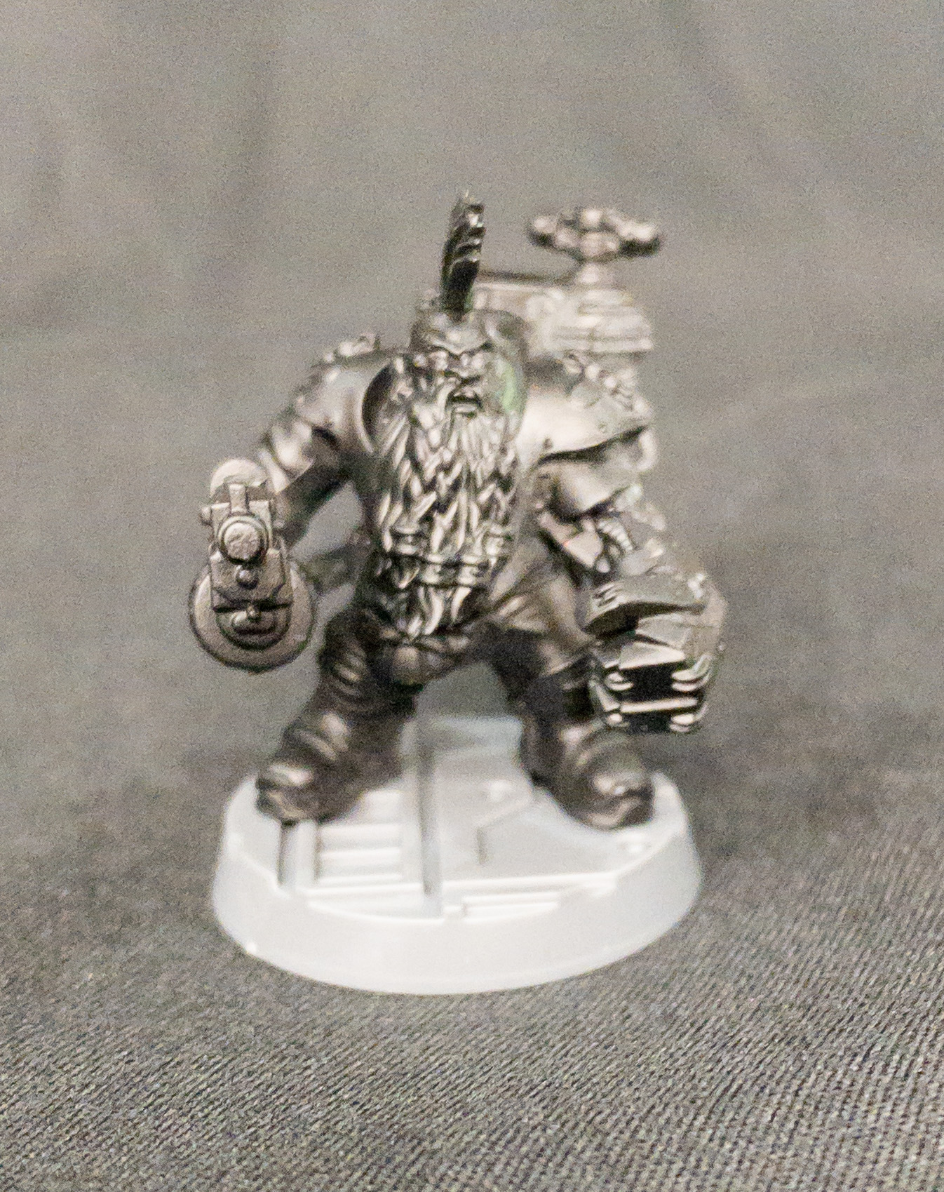 Squat Venator with Autogun and Servo Claw